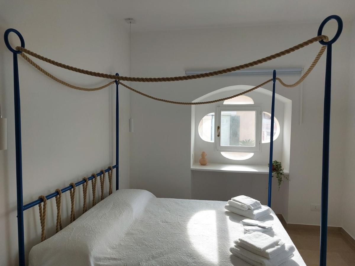 Palazzo Accinni B&B โมโนโปลี ภายนอก รูปภาพ