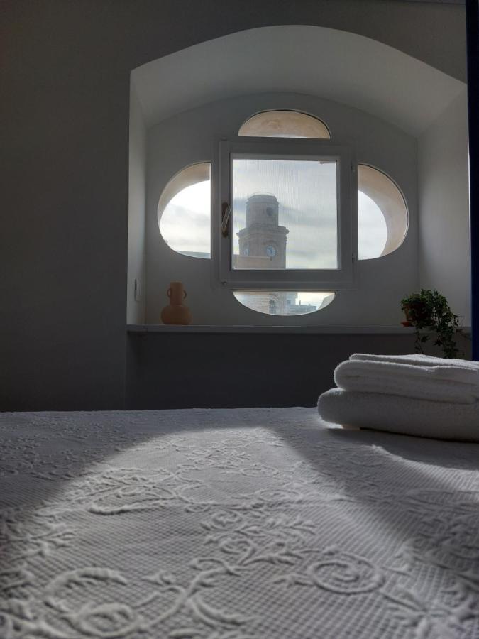 Palazzo Accinni B&B โมโนโปลี ภายนอก รูปภาพ