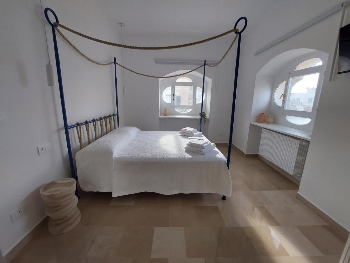 Palazzo Accinni B&B โมโนโปลี ภายนอก รูปภาพ