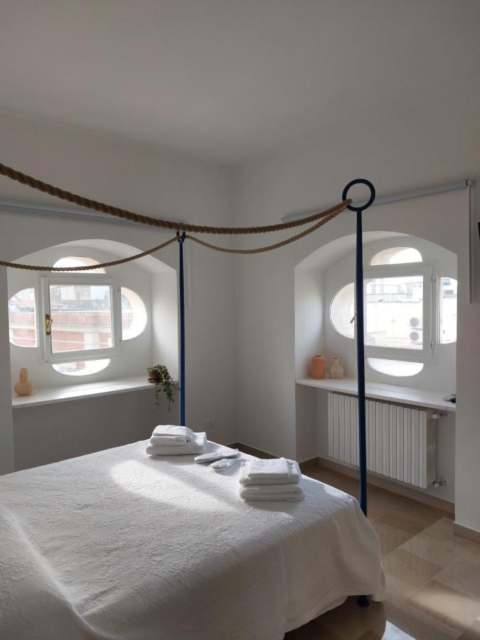 Palazzo Accinni B&B โมโนโปลี ภายนอก รูปภาพ